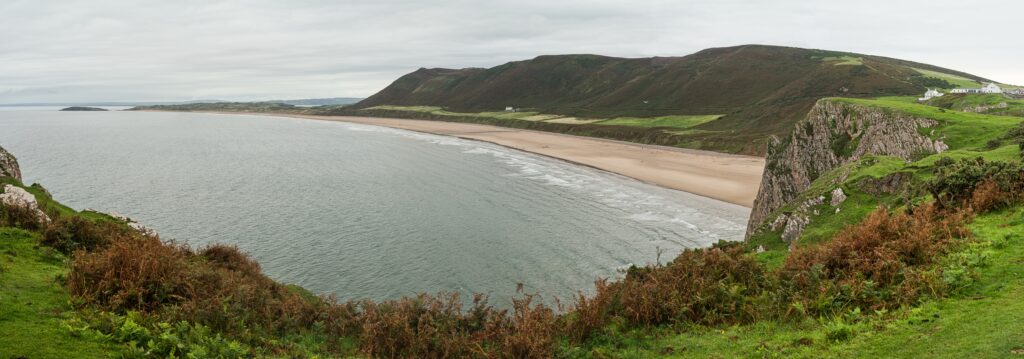 Rhossili Bay Beach v Walesu